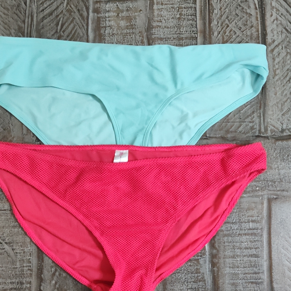 No Boundaries Pink Bikini Bottoms And Aerie Seafoam Bikini Bottoms
